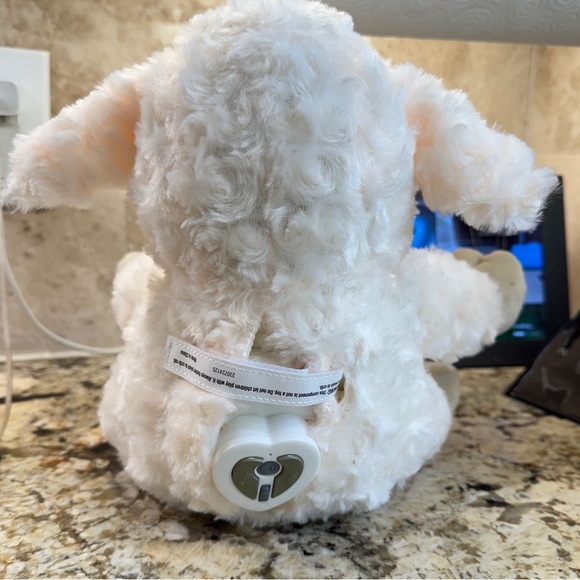SwaddleMe Soothing Sounds Lamb Plush - Picture 3 of 3